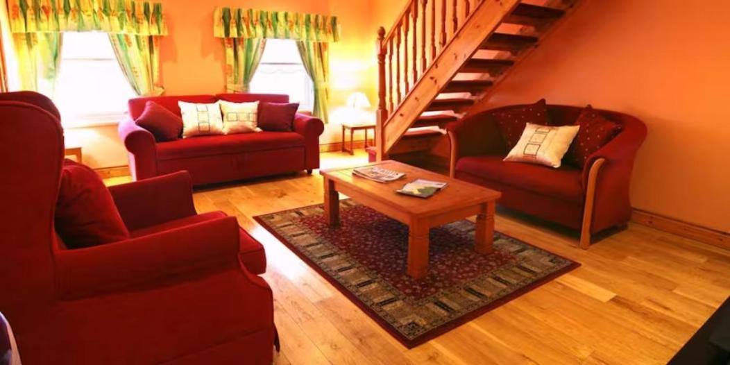Mccarthy'S Westport Bed & Breakfast Exterior photo