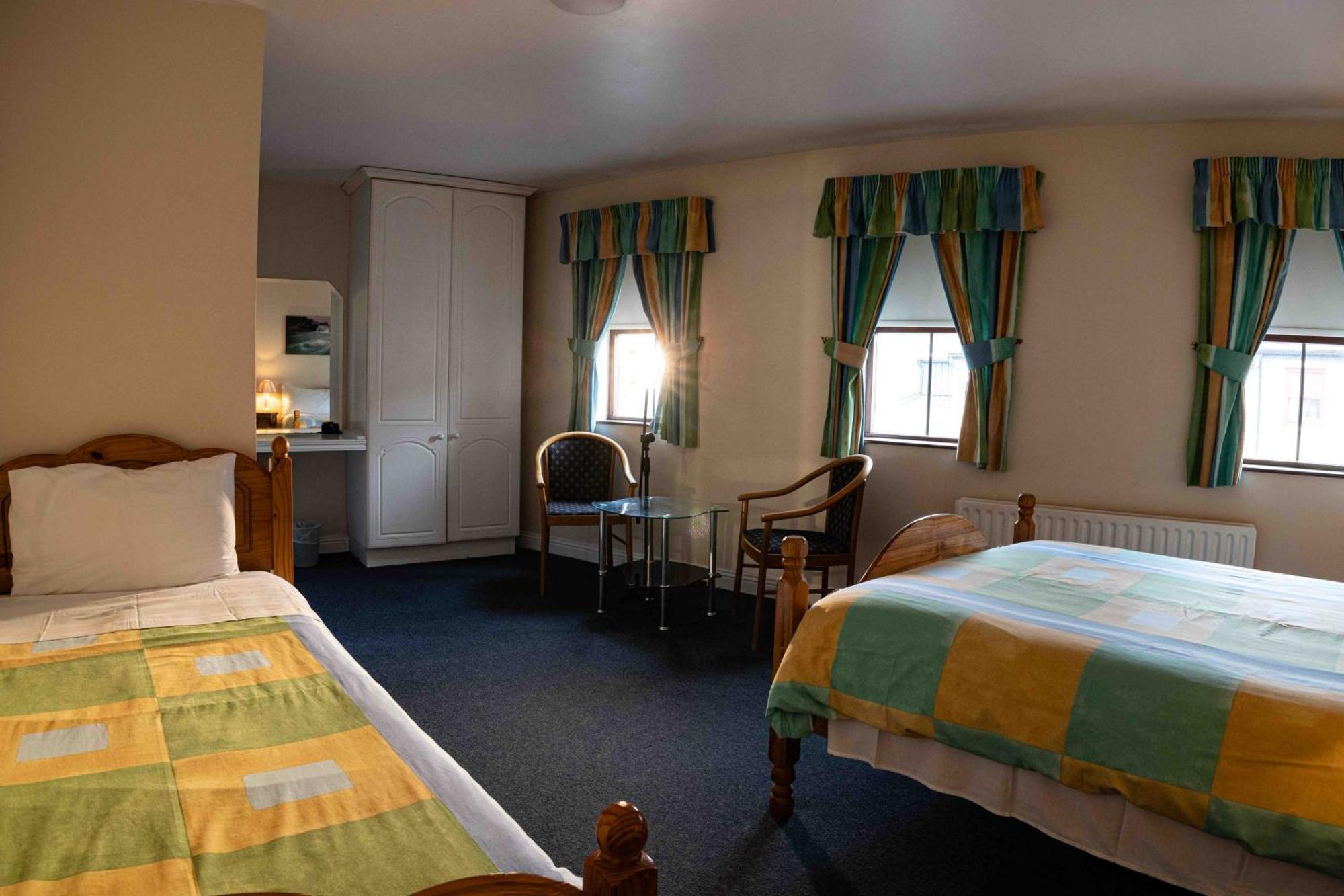 Mccarthy'S Westport Bed & Breakfast Exterior photo